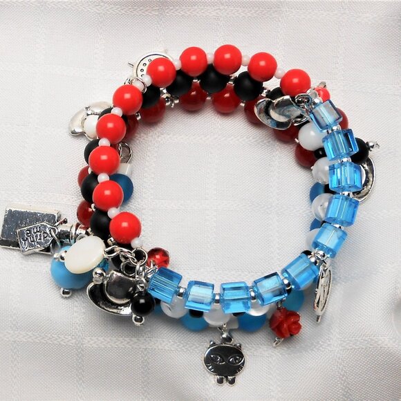 Alice in Wonderland Three-strand bracelets and earrings - No. 2 - handmade - - Picture 1 of 2